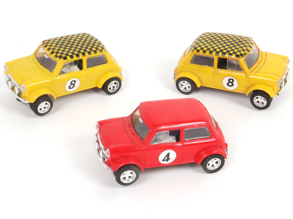Lot 45 - SCALEXTRIC (FRANCE) (3)