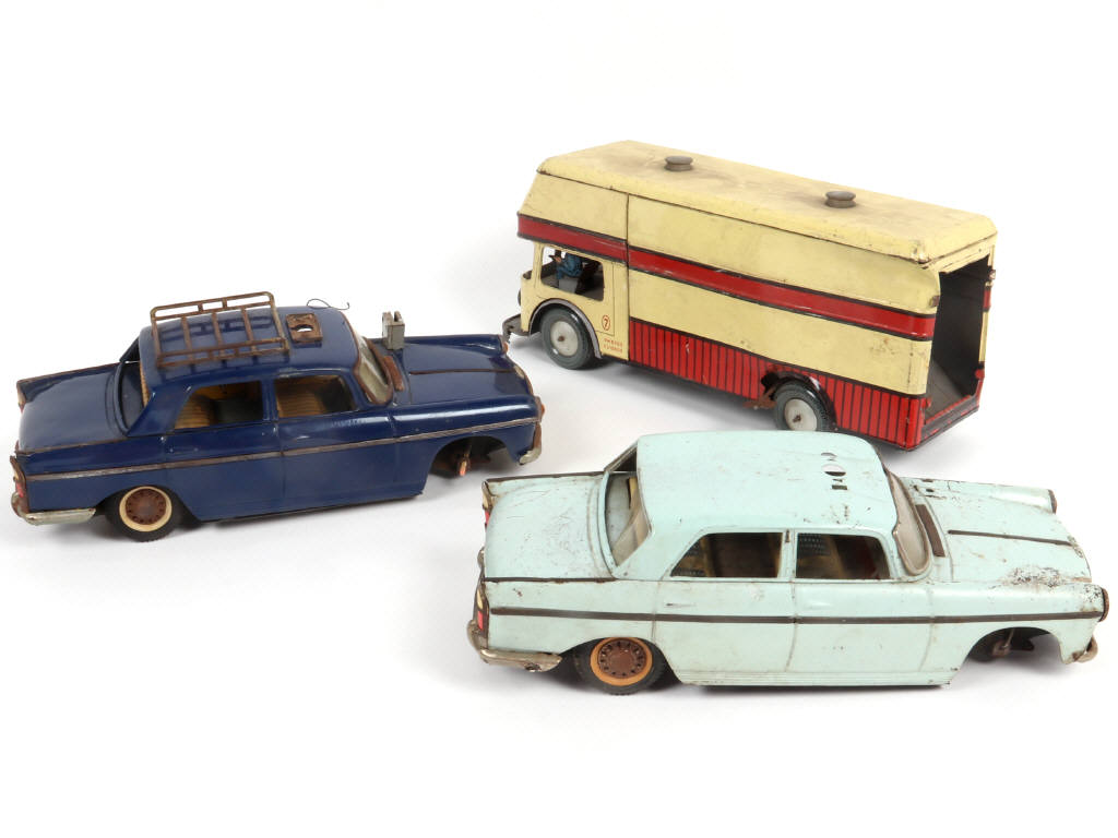Lot 75 - JOUSTRA (FRANCE) (3)