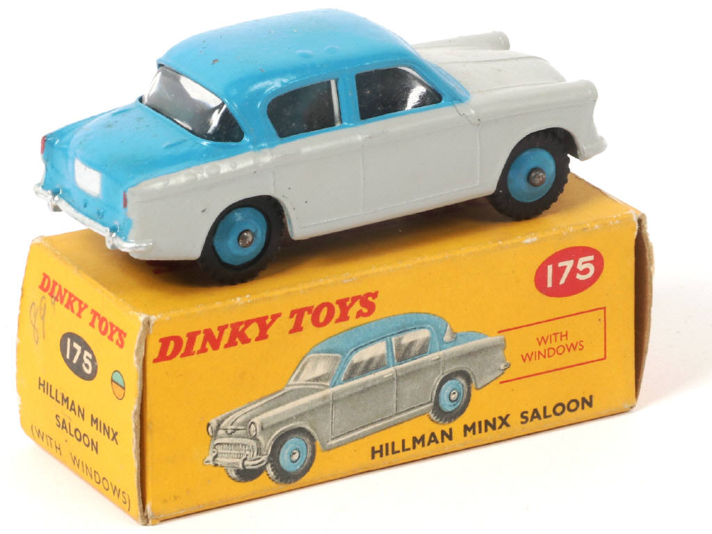 Lot 307 - DINKY TOYS (GB) (1)