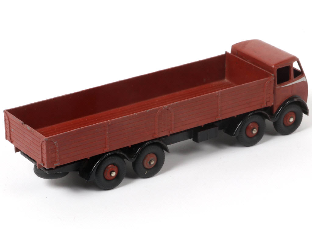 Lot 299 - DINKY TOYS (GB) (1)