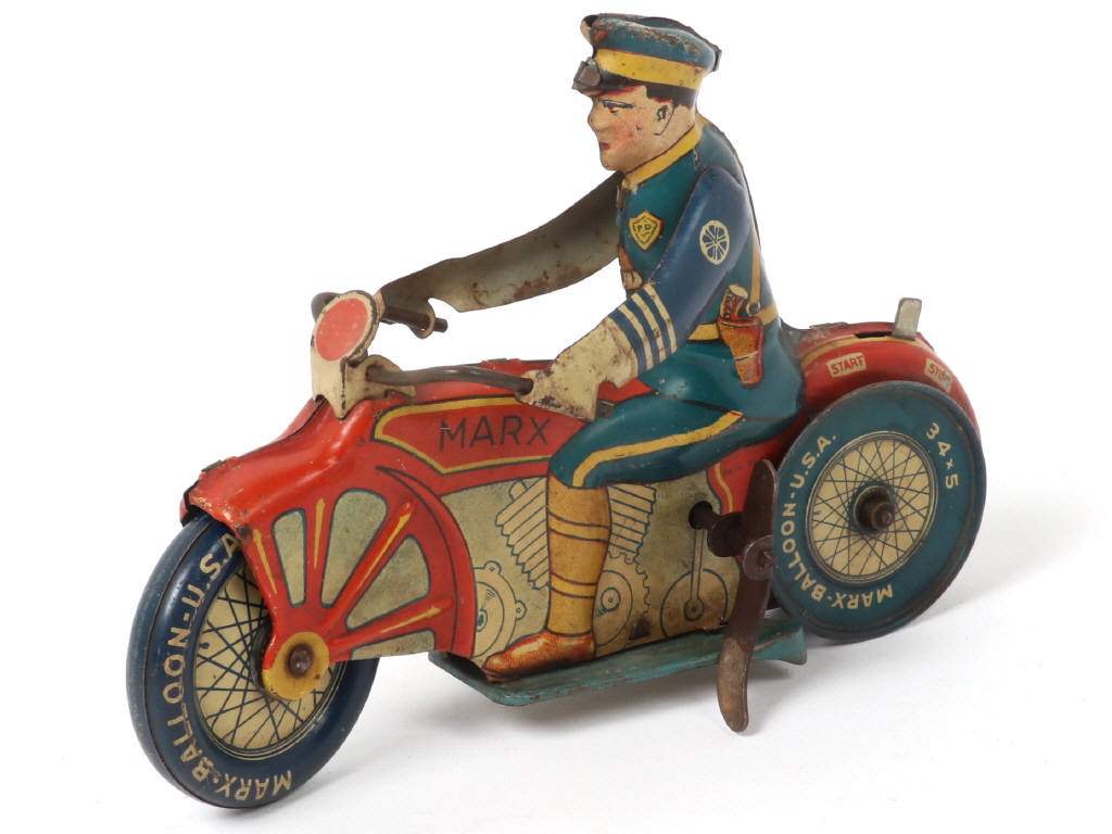 Lot 57 - MARX TOYS (USA) (1)