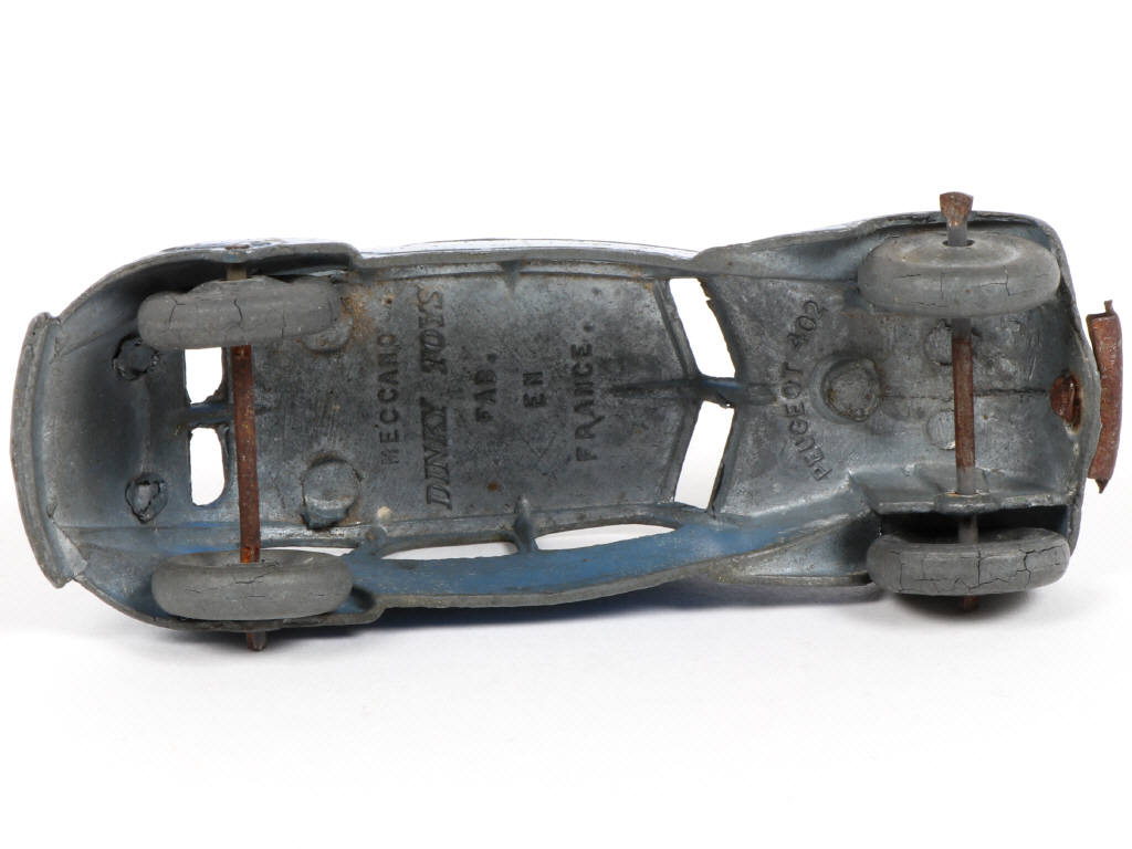 Lot 390 - DINKY TOYS (FRANCE) (1)