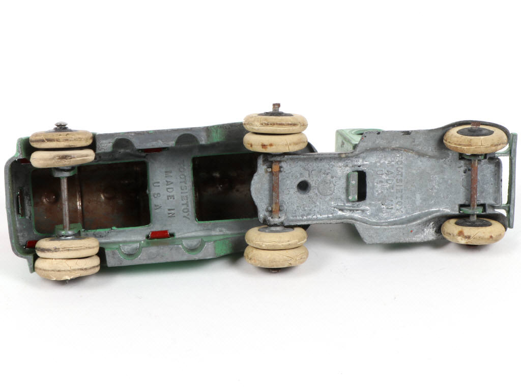 Lot 108 - TOOTSIETOY (USA) (1)