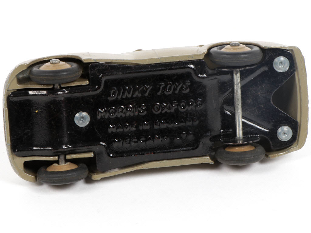 Lot 290 - DINKY TOYS (GB) (1)