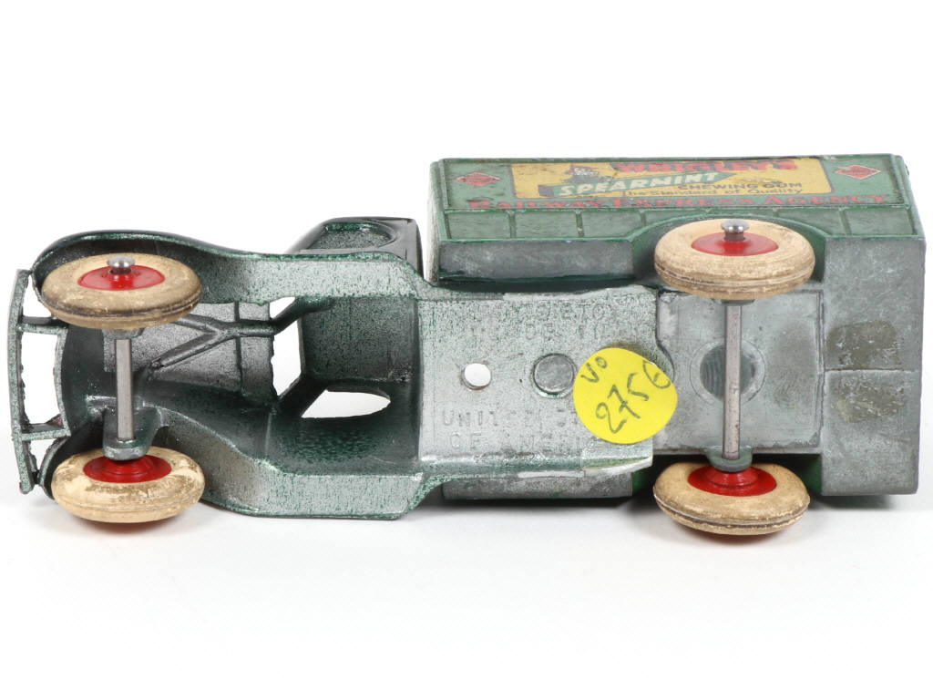 Lot 109 - TOOTSIETOY (USA) (1)