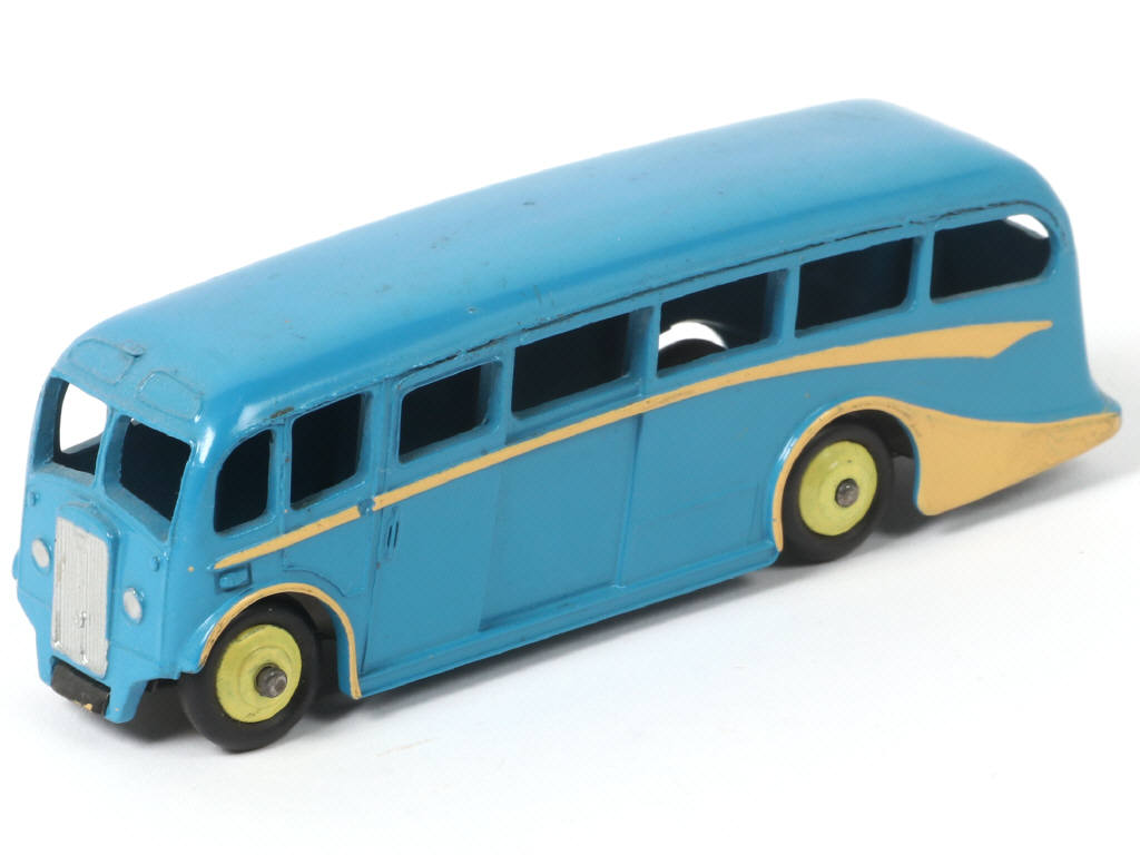 Lot 295 - DINKY TOYS (GB) (1)