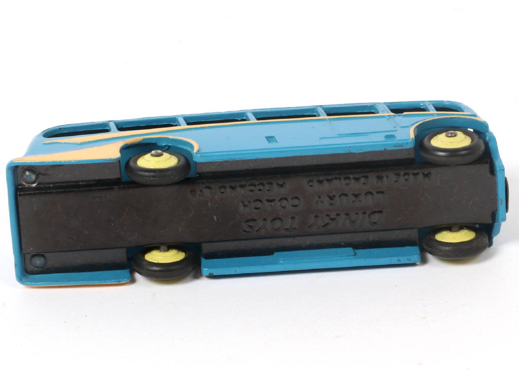Lot 295 - DINKY TOYS (GB) (1)