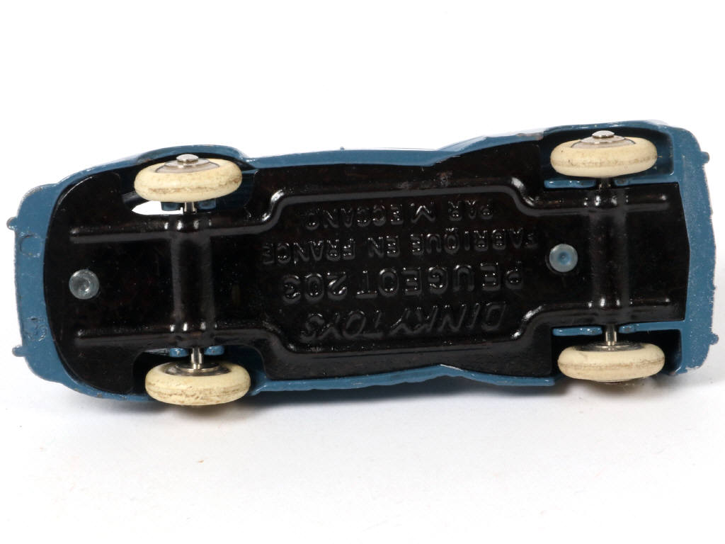 Lot 243 - DINKY TOYS (FRANCE) (1)