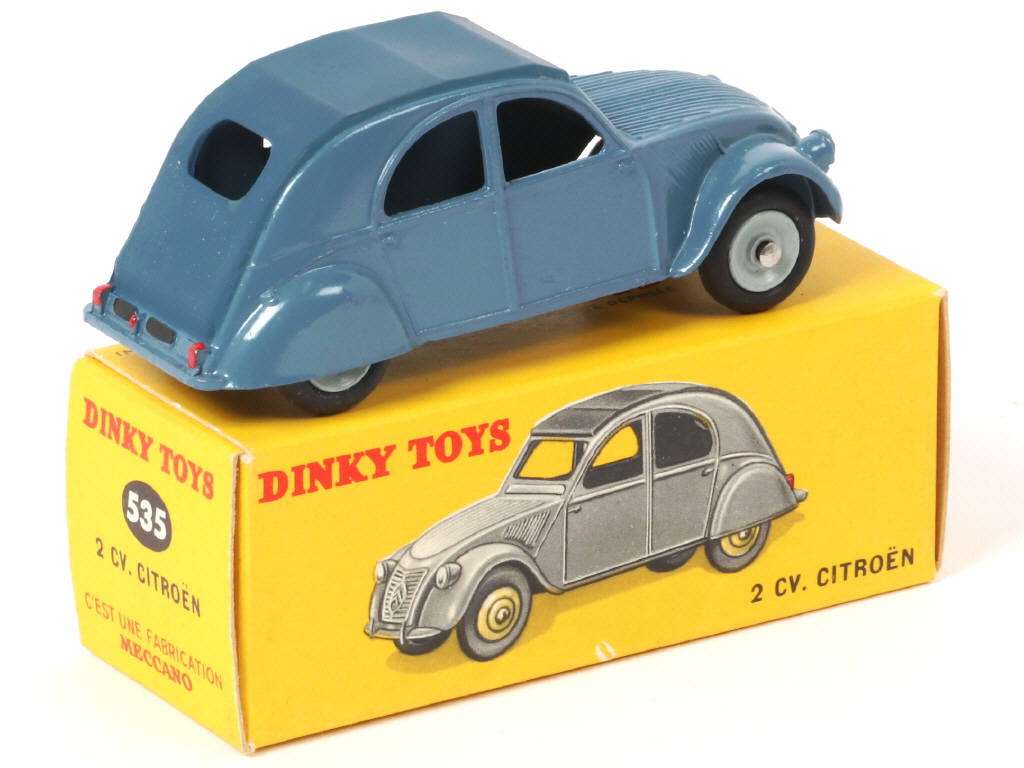Lot 262 - DINKY TOYS (FRANCE) (1)
