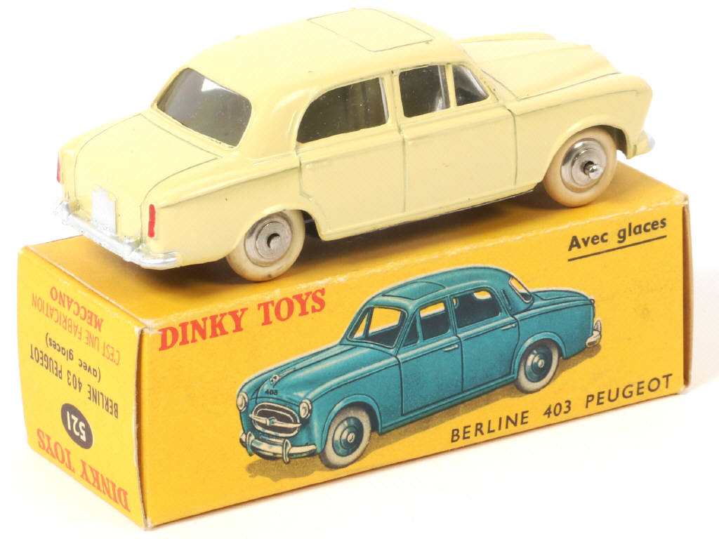 Lot 255 - DINKY TOYS (FRANCE) (1)