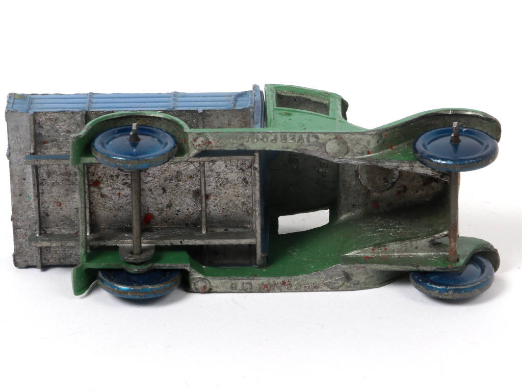 Lot 361 - DINKY TOYS (GB) (1)