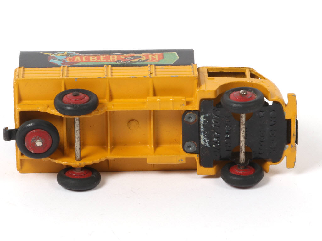 Lot 303 - DINKY TOYS (FRANCE) (1)