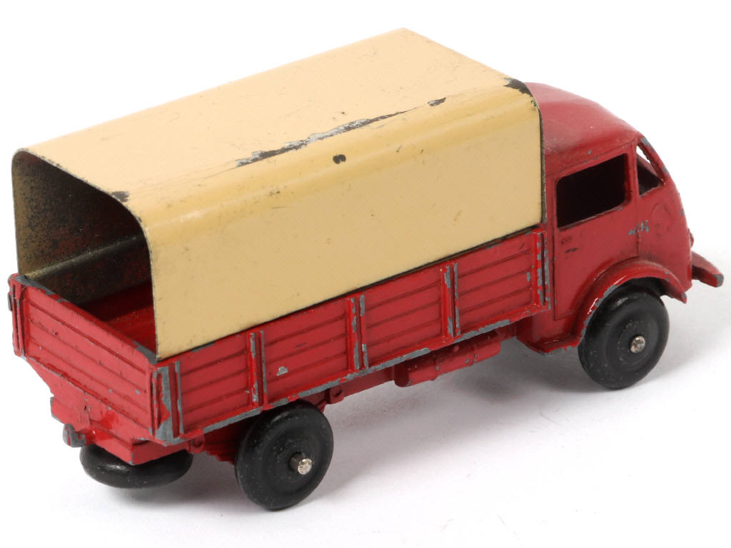 Lot 301 - DINKY TOYS (FRANCE) (1)