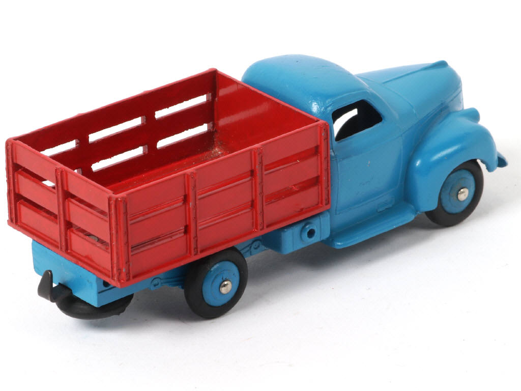 Lot 306 - DINKY TOYS (FRANCE) (1)