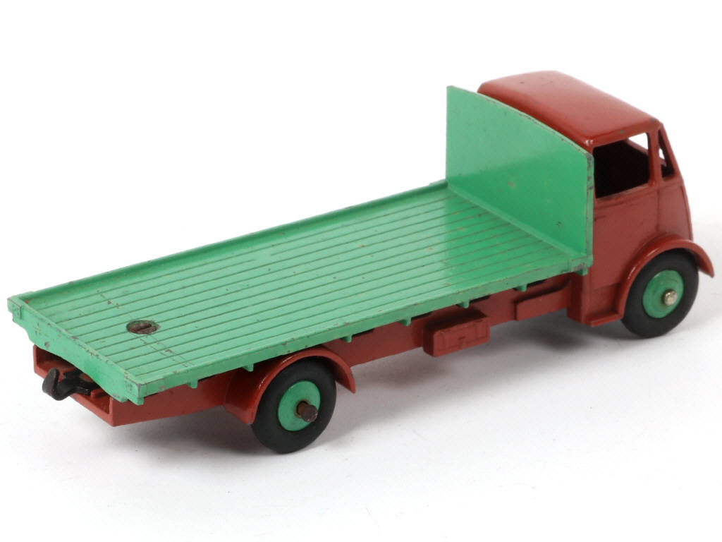 Lot 384 - DINKY TOYS (GB) (1)