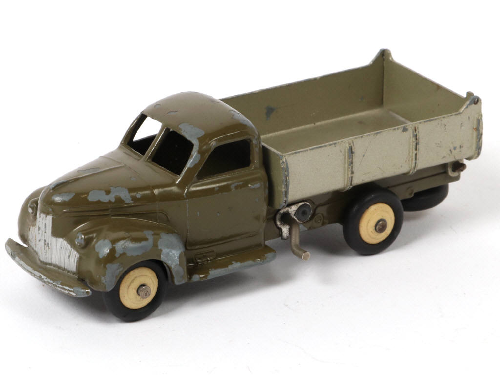 Lot 314 - DINKY TOYS (FRANCE) (1)