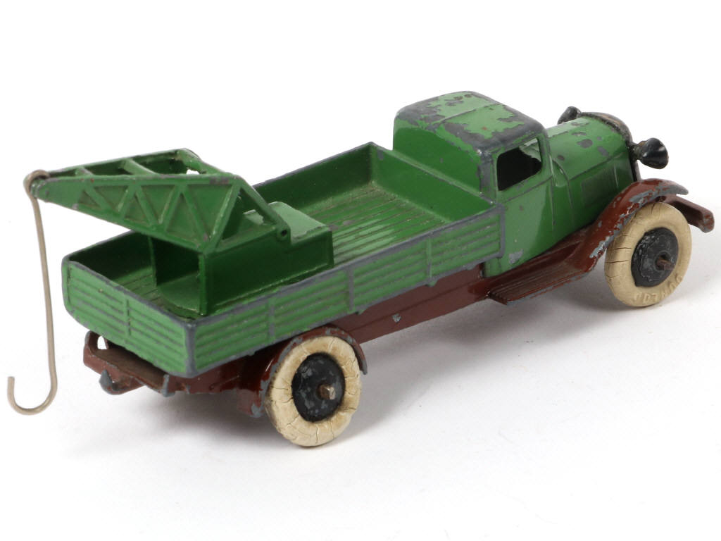 Lot 292 - DINKY TOYS (FRANCE) (1)