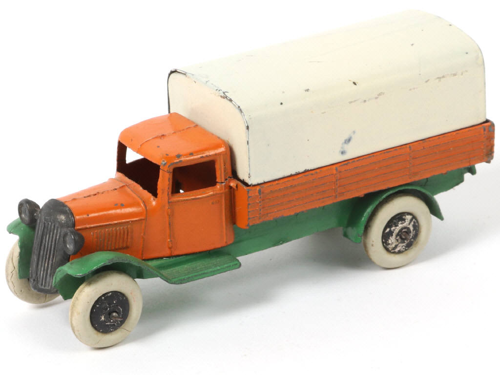 Lot 369 - DINKY TOYS (GB) (1)