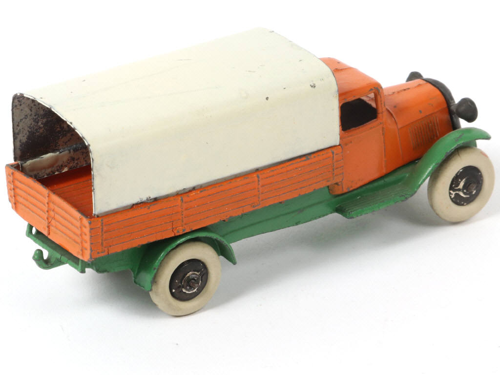 Lot 369 - DINKY TOYS (GB) (1)