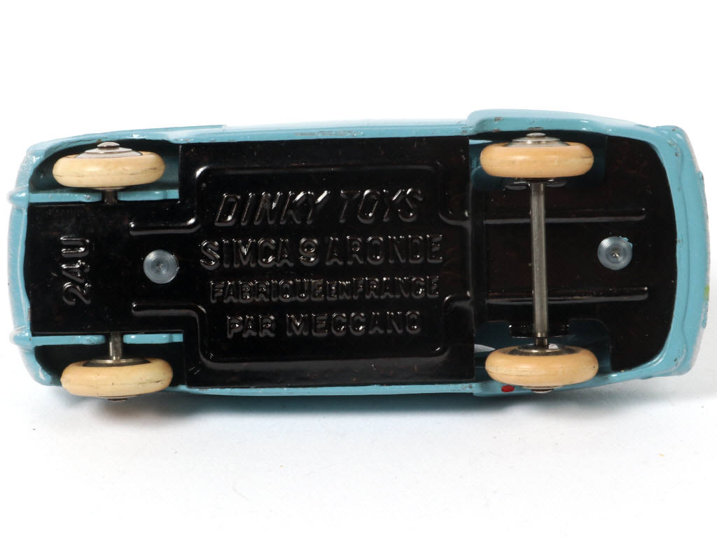 Lot 248 - DINKY TOYS (FRANCE) (1)