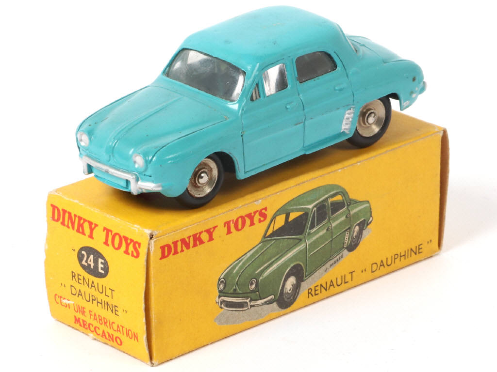Lot 259 - DINKY TOYS (FRANCE) (1)
