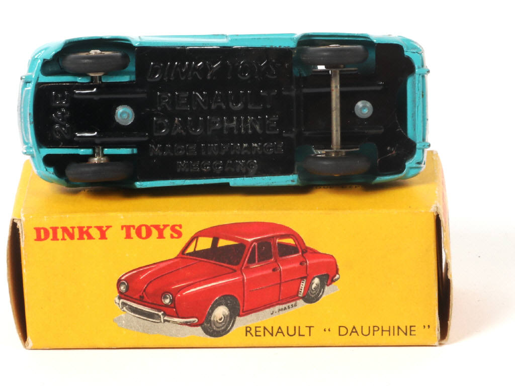 Lot 259 - DINKY TOYS (FRANCE) (1)