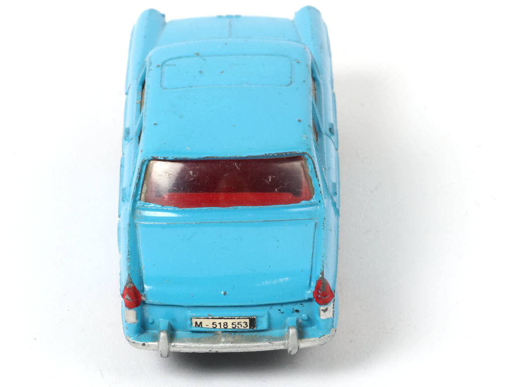Lot 204 - DINKY TOYS (FRANCE) Série POCH (1)