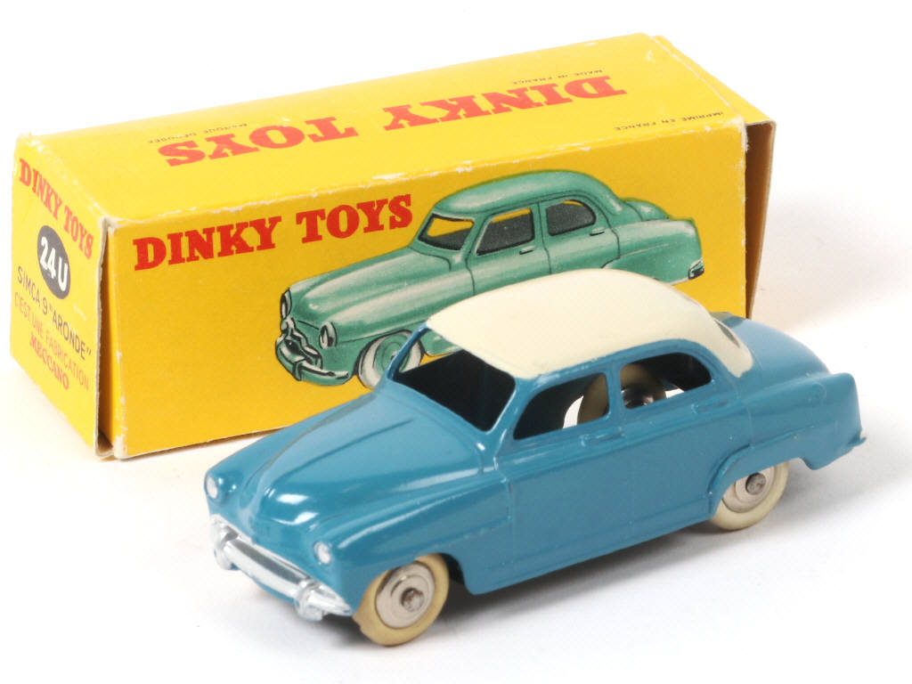 Lot 263 - DINKY TOYS (FRANCE) (1)