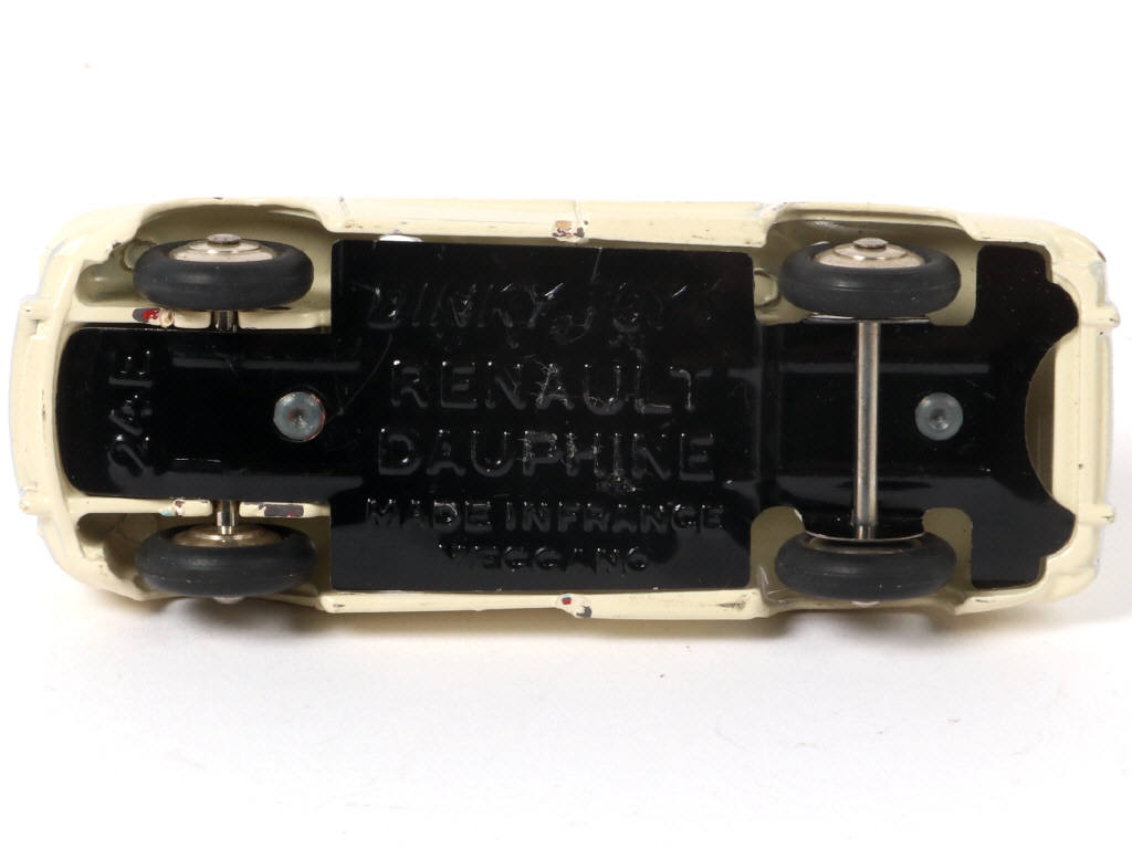 Lot 232 - DINKY TOYS (FRANCE) (1)