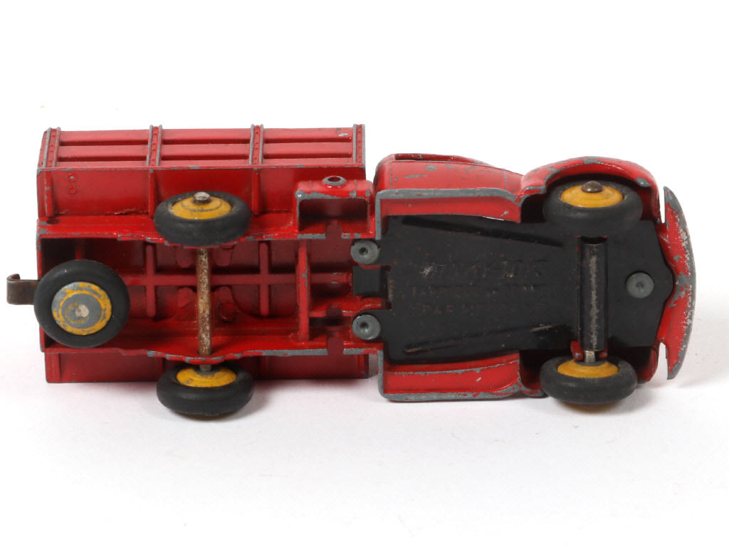 Lot 309 - DINKY TOYS (FRANCE) (1)