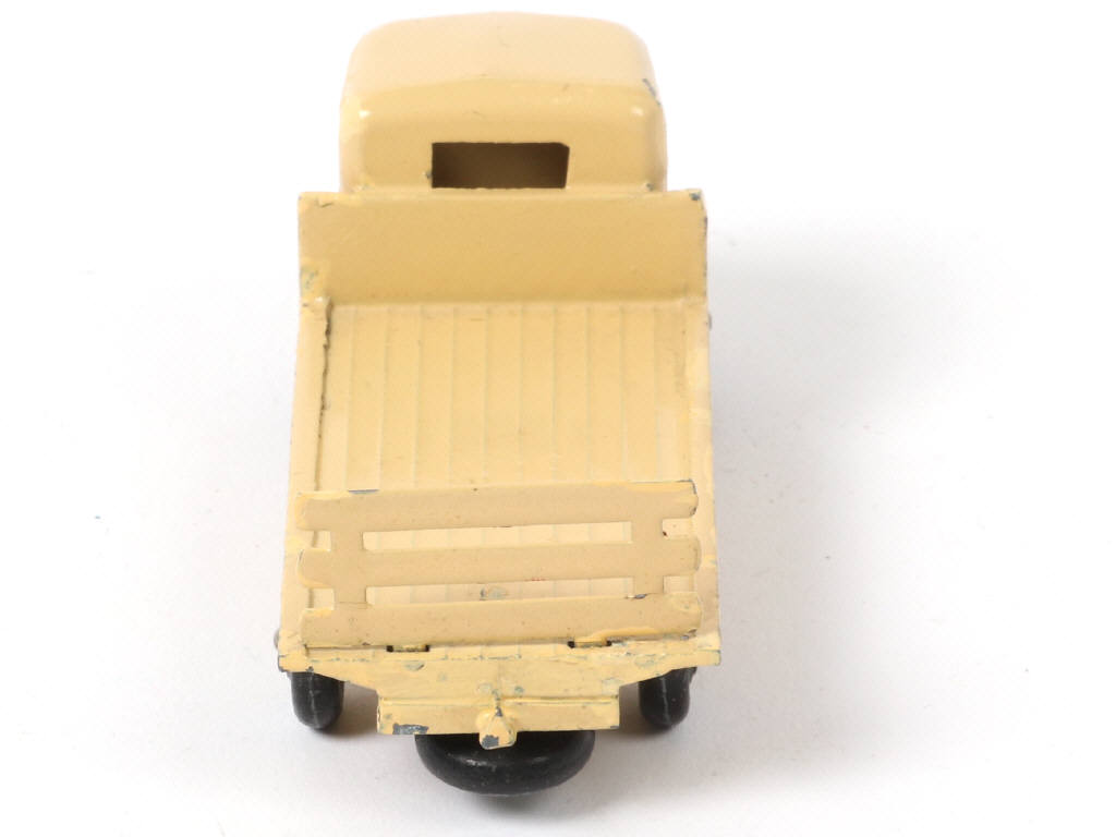 Lot 299 - DINKY TOYS (FRANCE) (1)