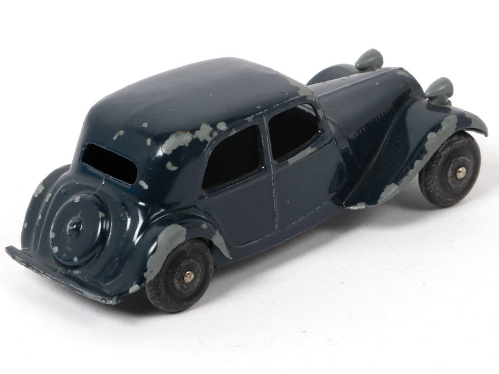 Lot 240 - DINKY TOYS (FRANCE) (1)