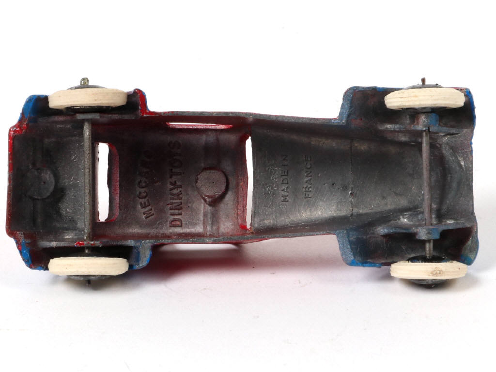 Lot 216 - DINKY TOYS (FRANCE) (1)
