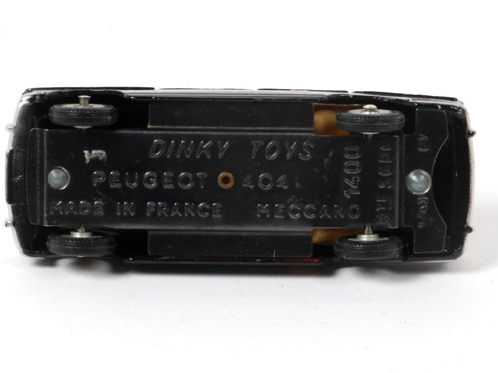 Lot 249 - DINKY TOYS (FRANCE) (1)