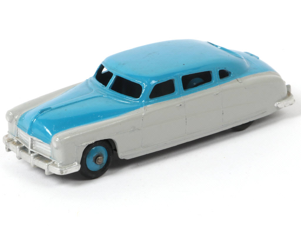 Lot 373 - DINKY TOYS (GB) (1)