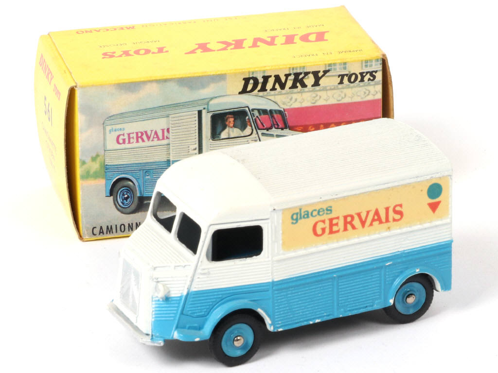 Lot 325 - DINKY TOYS (FRANCE) (1)