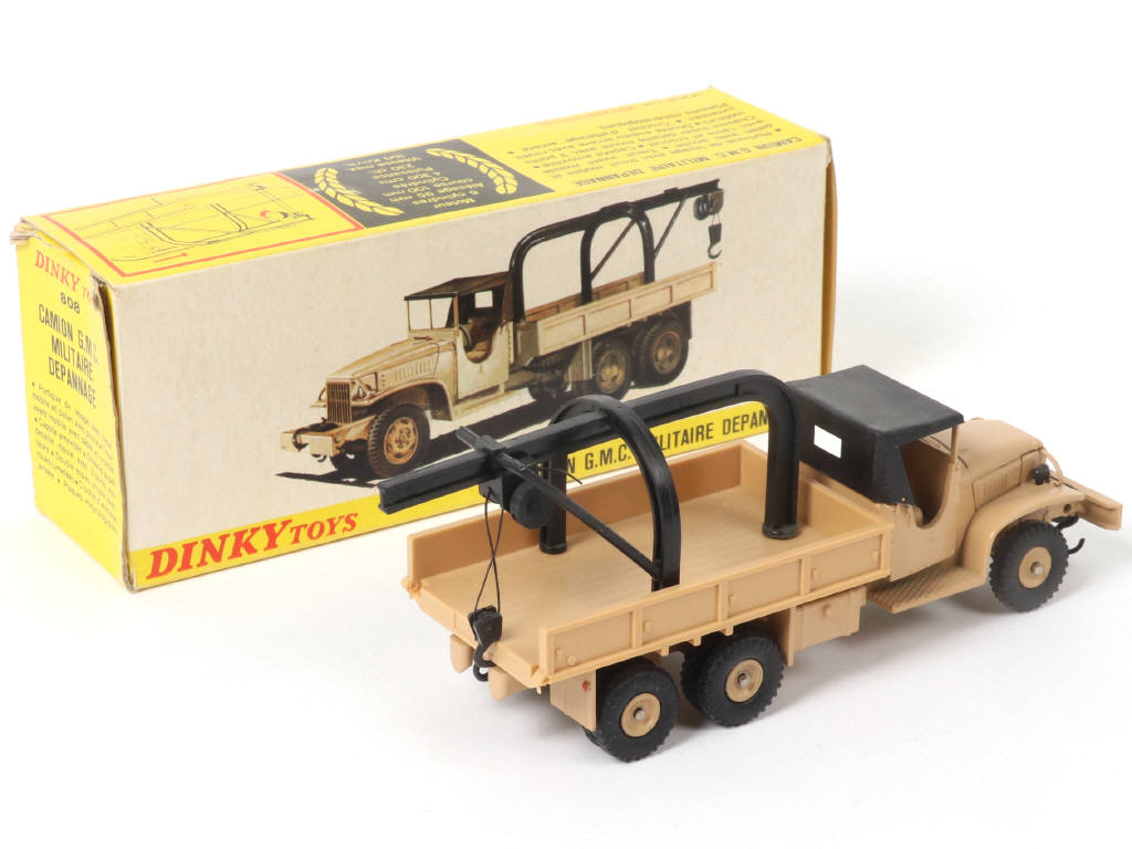 Lot 344 - DINKY TOYS (FRANCE) (1)