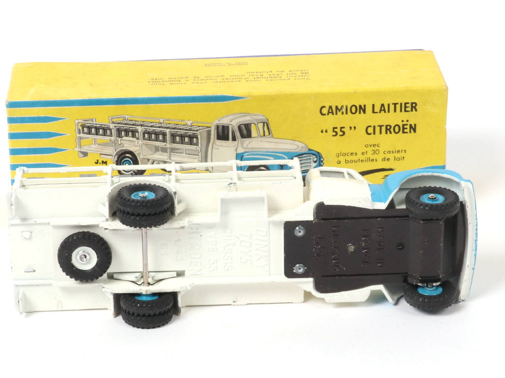 Lot 340 - DINKY TOYS (FRANCE) (1)