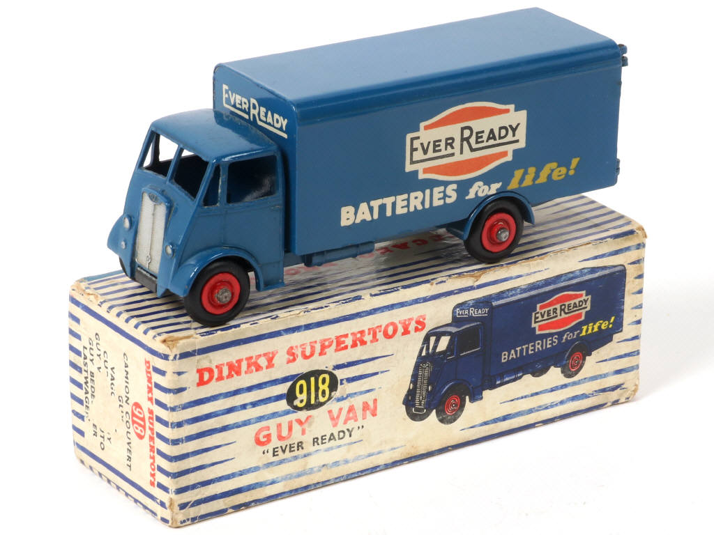 Lot 386 - DINKY TOYS (GB) (1)
