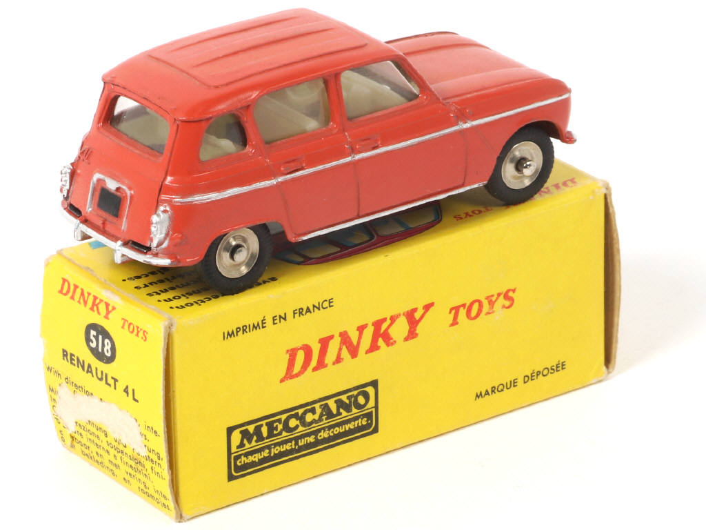 Lot 272 - DINKY TOYS (FRANCE) (1)