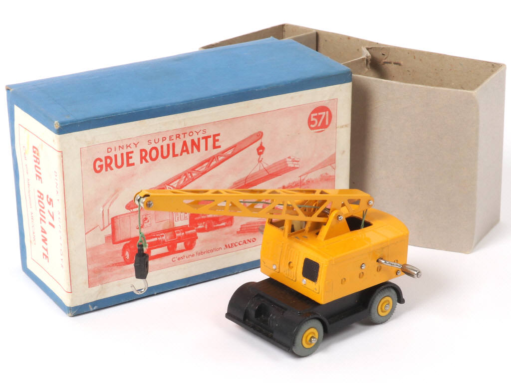 Lot 350 - DINKY TOYS (FRANCE) (1)