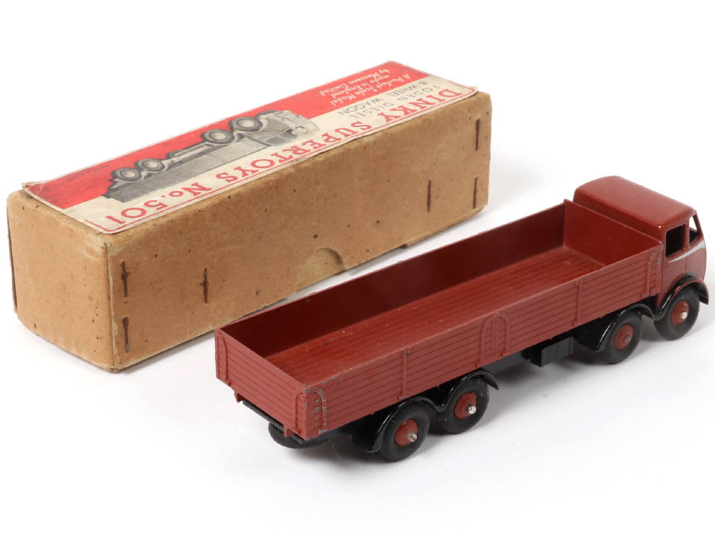 Lot 388 - DINKY TOYS (GB) (1)