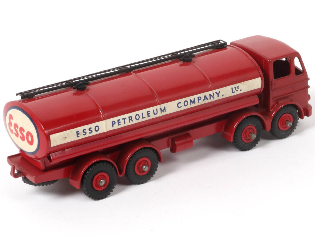 Lot 382 - DINKY TOYS (GB) (1)