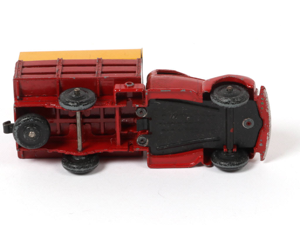 Lot 312 - DINKY TOYS (FRANCE) (1)