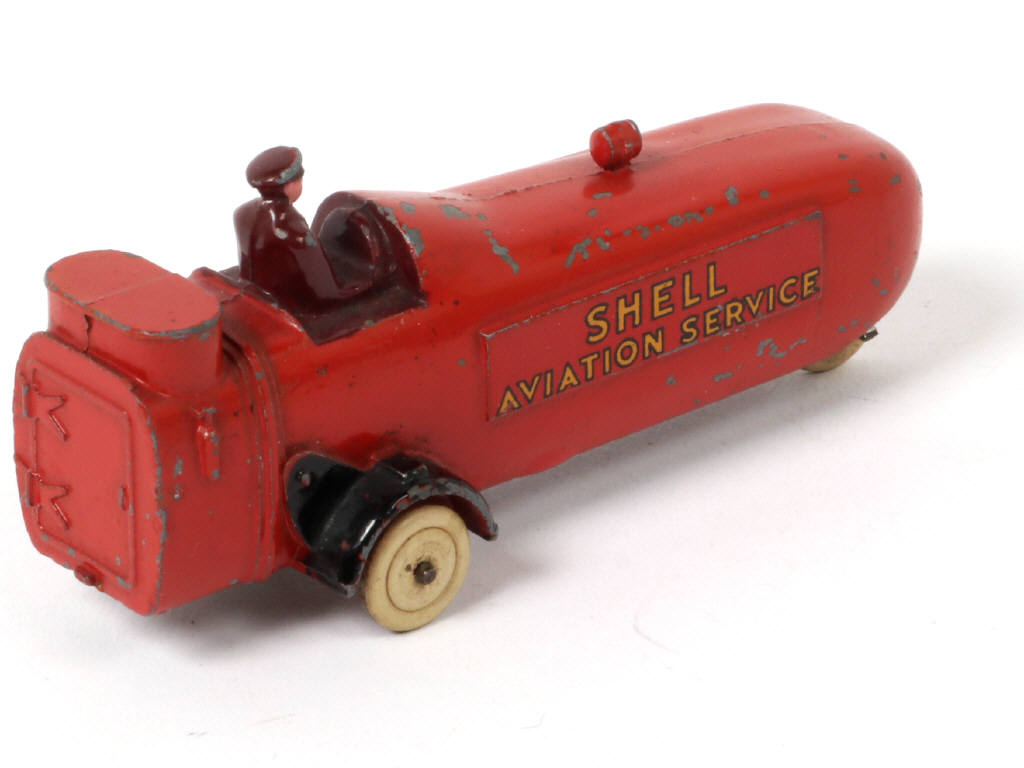 Lot 364 - DINKY TOYS (GB) (1)