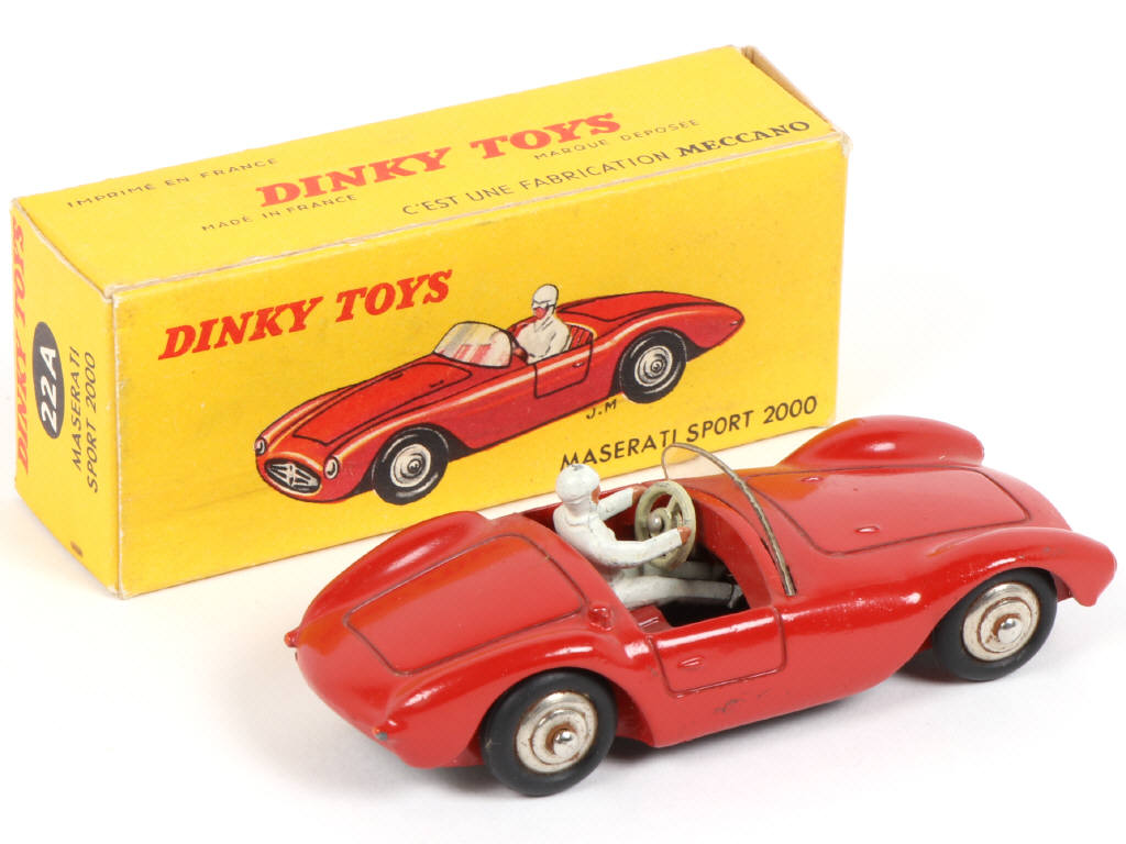 Lot 253 - DINKY TOYS (FRANCE) (1)