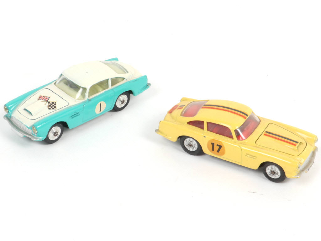 Lot 229 - CORGI TOYS (GB) (2)