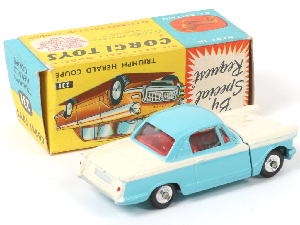 Lot 211 - CORGI TOYS (GB) (1)