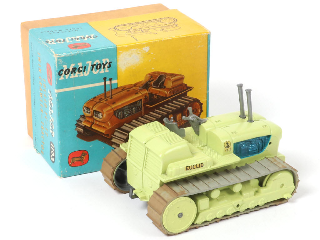 Lot 223 - CORGI TOYS (GB) (1)