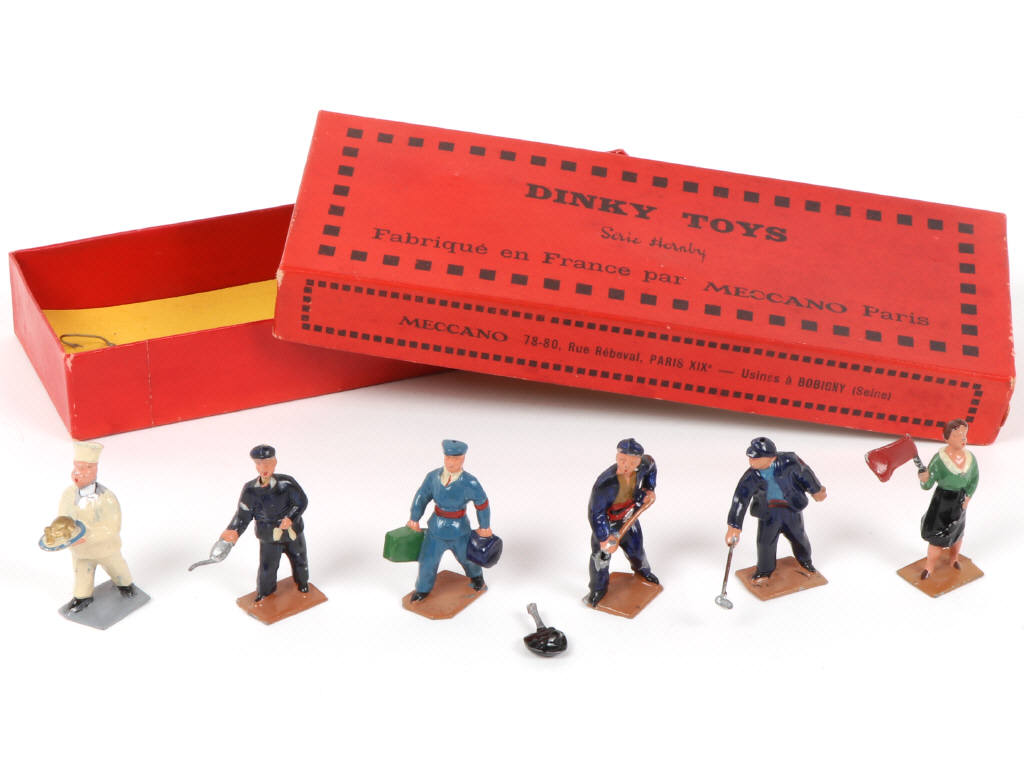 Lot 18 - DINKY TOYS (FRANCE) (1)